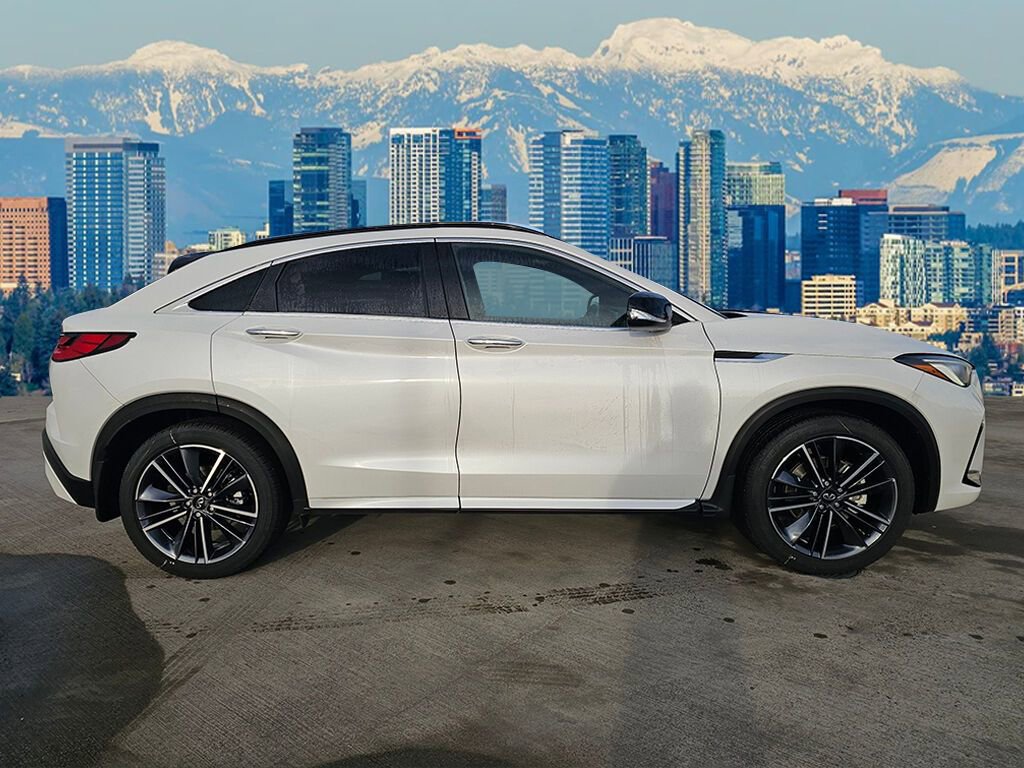 New 2025 INFINITI QX55 Luxe w/ Cargo Package image 8
