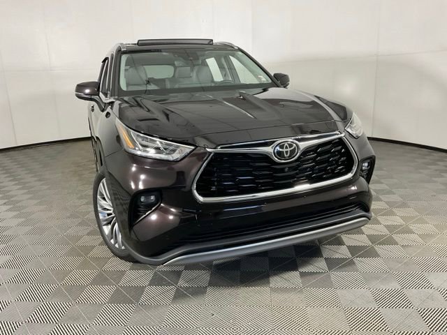 Used 2022 Toyota Highlander Platinum image 8