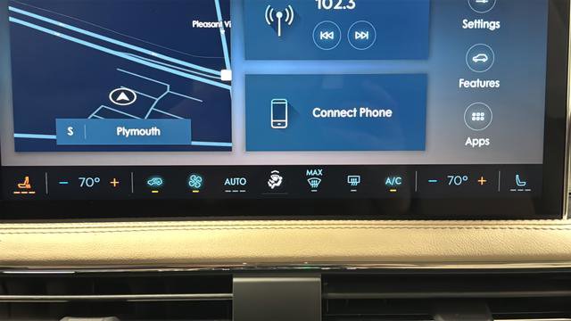 Used 2024 Lincoln Corsair Reserve image 17