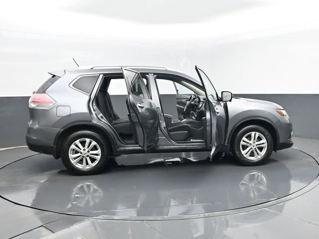 Used 2015 Nissan Rogue SV w/ SV Premium Package image 28
