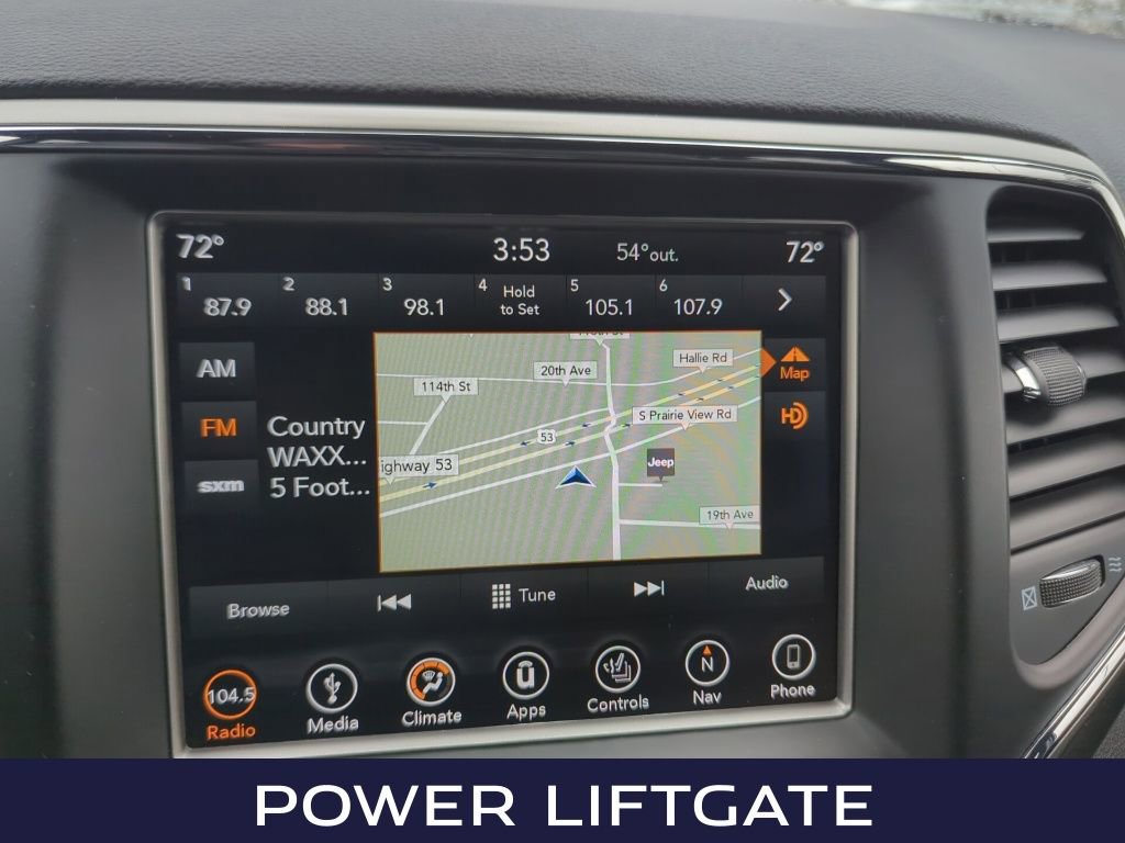 Used 2018 Jeep Grand Cherokee Laredo RWD image 16