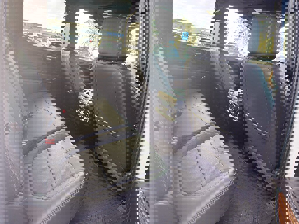 Used 2022 Chevrolet Silverado 1500 High Country w/ Z71 Off-Road Package image 21