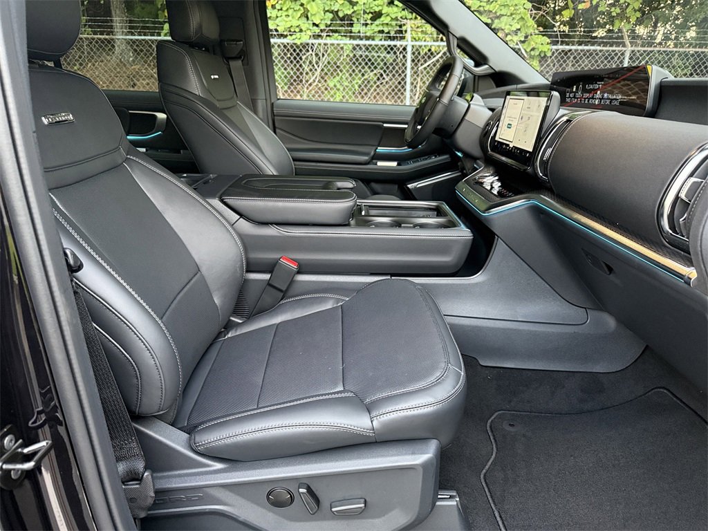 New 2025 Ford Expedition Max Platinum w/ Stealth Performance Package image 13