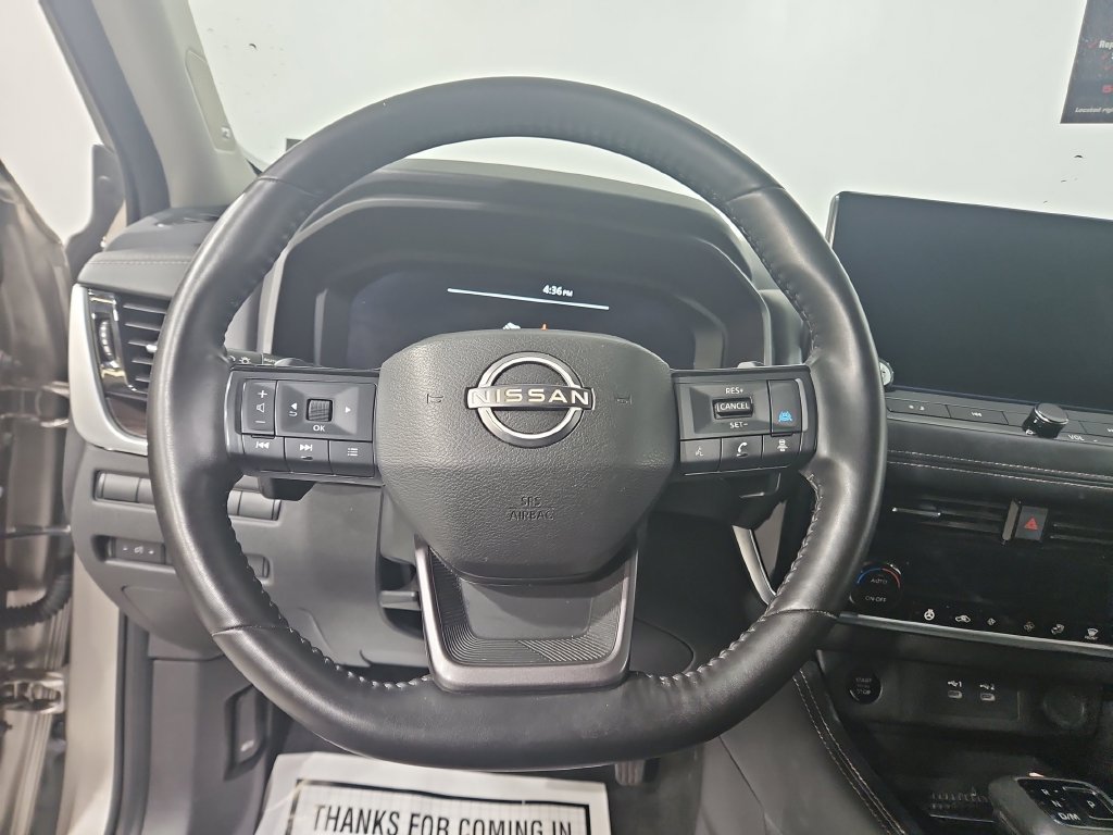 Certified 2025 Nissan Rogue Platinum FWD image 16