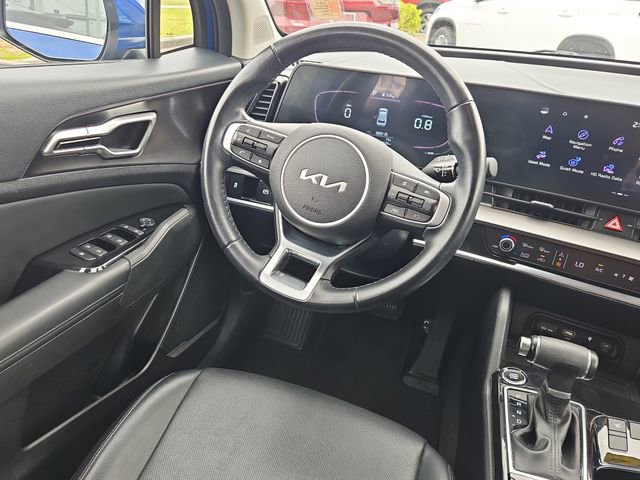Used 2023 Kia Sportage EX image 8