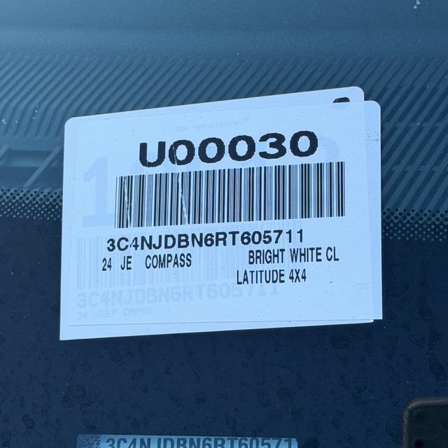 Used 2024 Jeep Compass Latitude AWD/4WD image 13