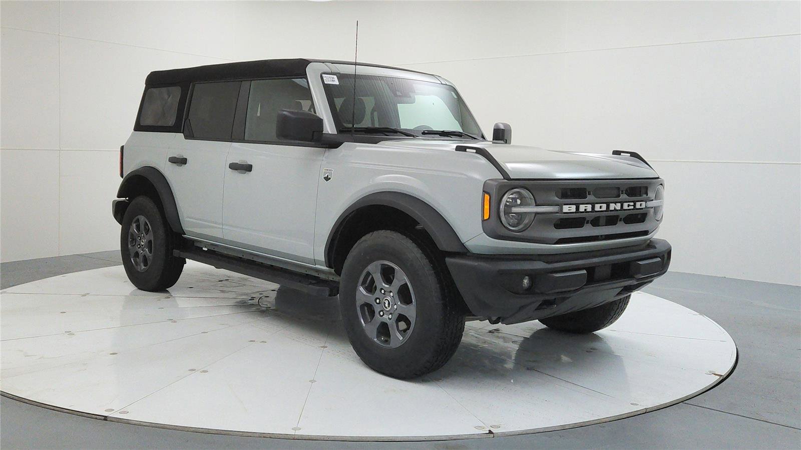 Used 2024 Ford Bronco Big Bend image 1