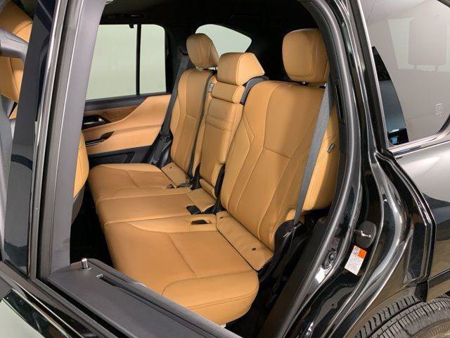 Certified 2025 Lexus LX 600 4WD w/ Interior Upgrade Package image 35