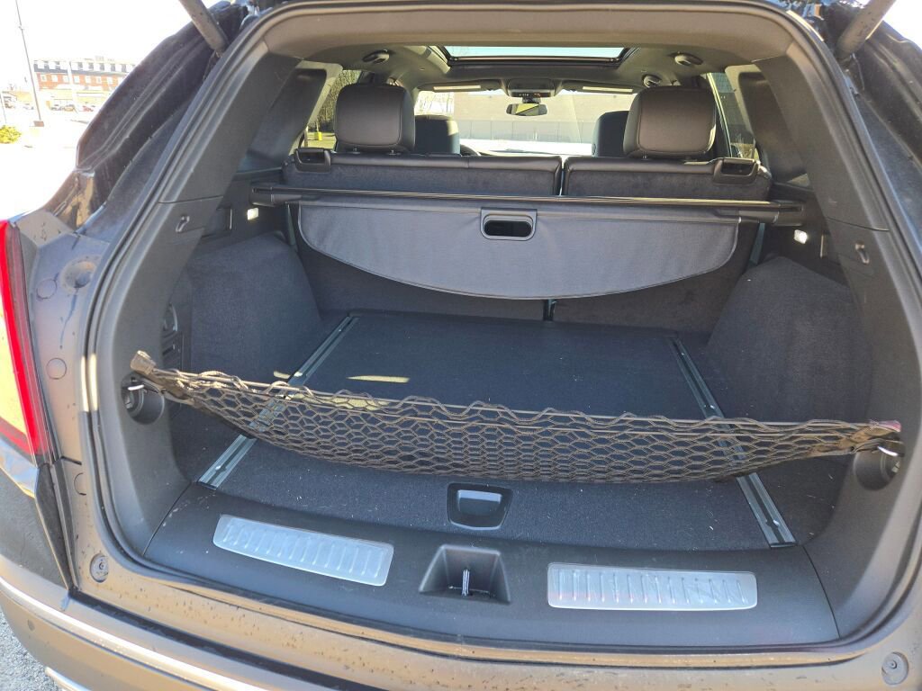 New 2025 Cadillac XT5 Premium Luxury w/ LPO, Red Accent Package image 18