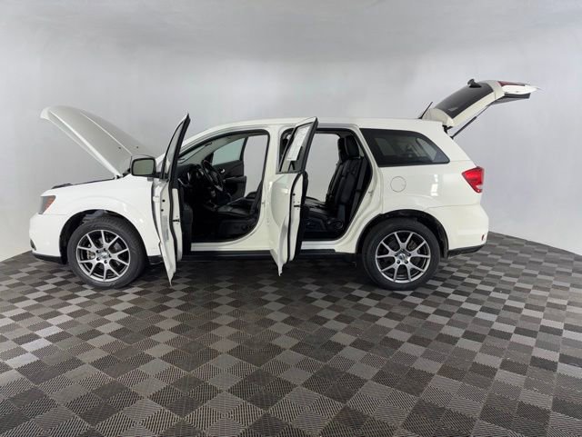 Used 2015 Dodge Journey R/T w/ Flexible Seating Group AWD/4WD image 9