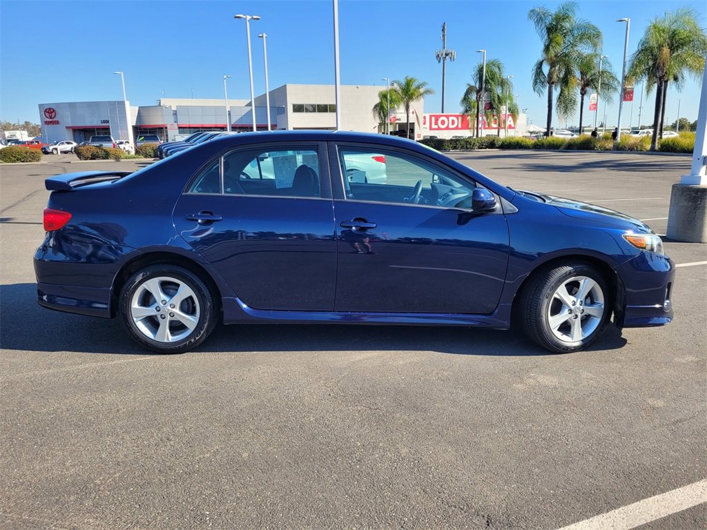 Used 2012 Toyota Corolla S image 3