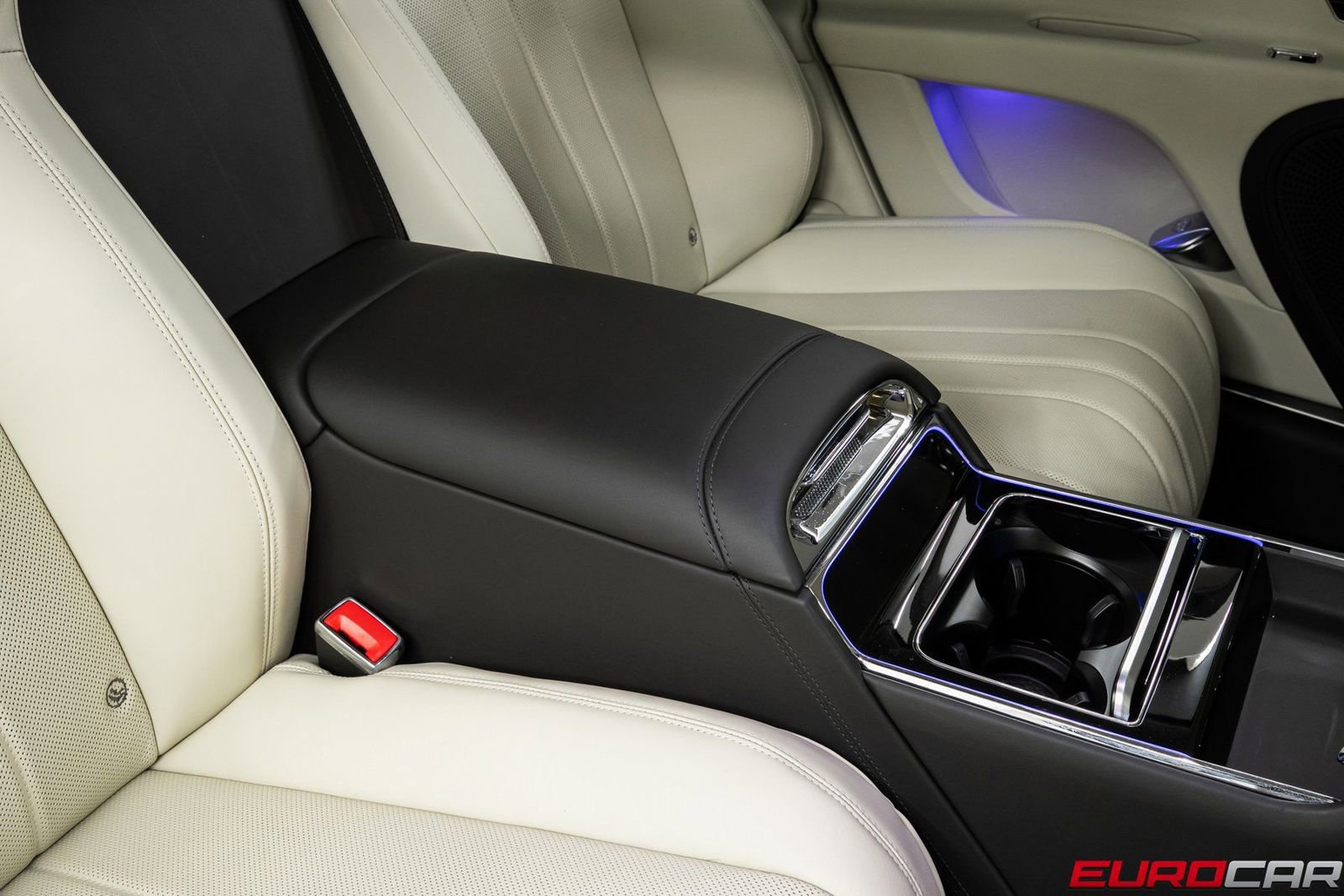 Used 2023 Bentley Flying Spur V8 AWD/4WD image 35