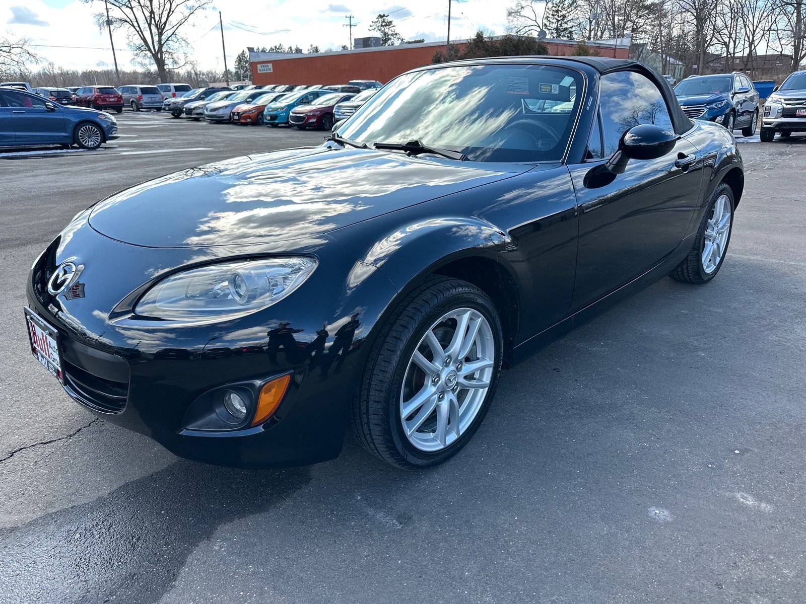 Used 2011 MAZDA MX-5 Miata Sport image 4