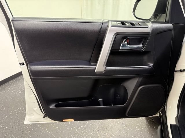 Used 2022 Toyota 4Runner SR5 Premium w/ Moonroof Package AWD/4WD image 10