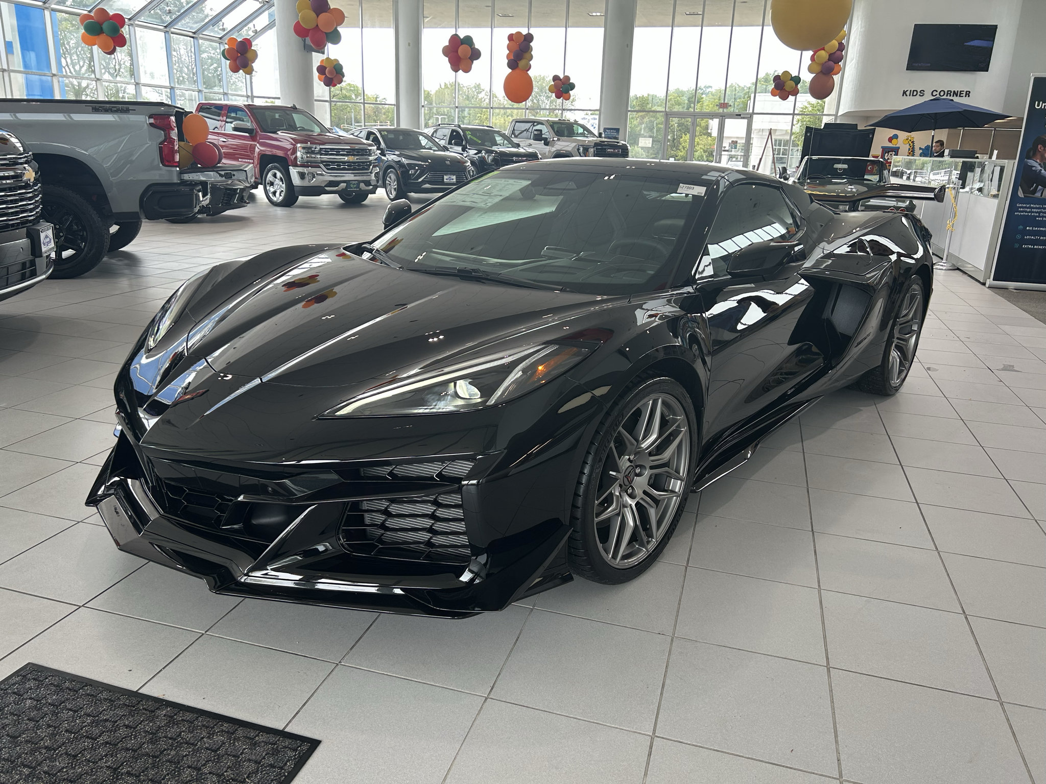 New 2027 Chevrolet Corvette Z06 RWD image 1