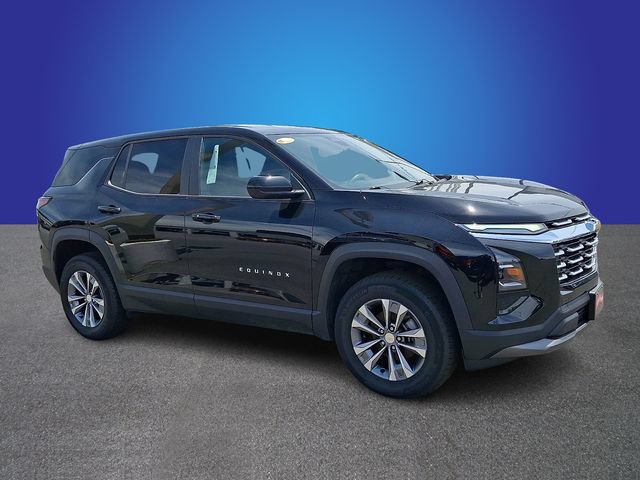 Used 2025 Chevrolet Equinox LT AWD/4WD image 2
