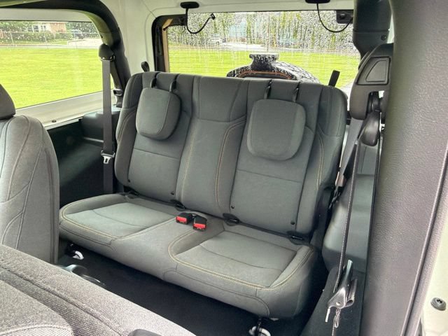 Used 2025 Jeep Wrangler Sport AWD/4WD image 13