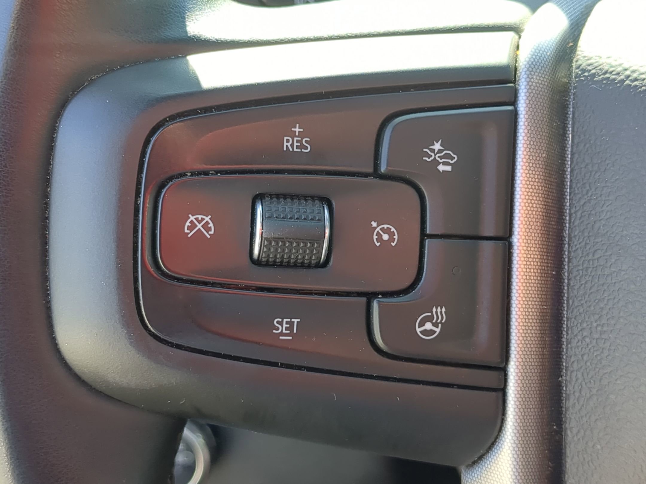 Used 2025 GMC Sierra 1500 SLT AWD/4WD image 19