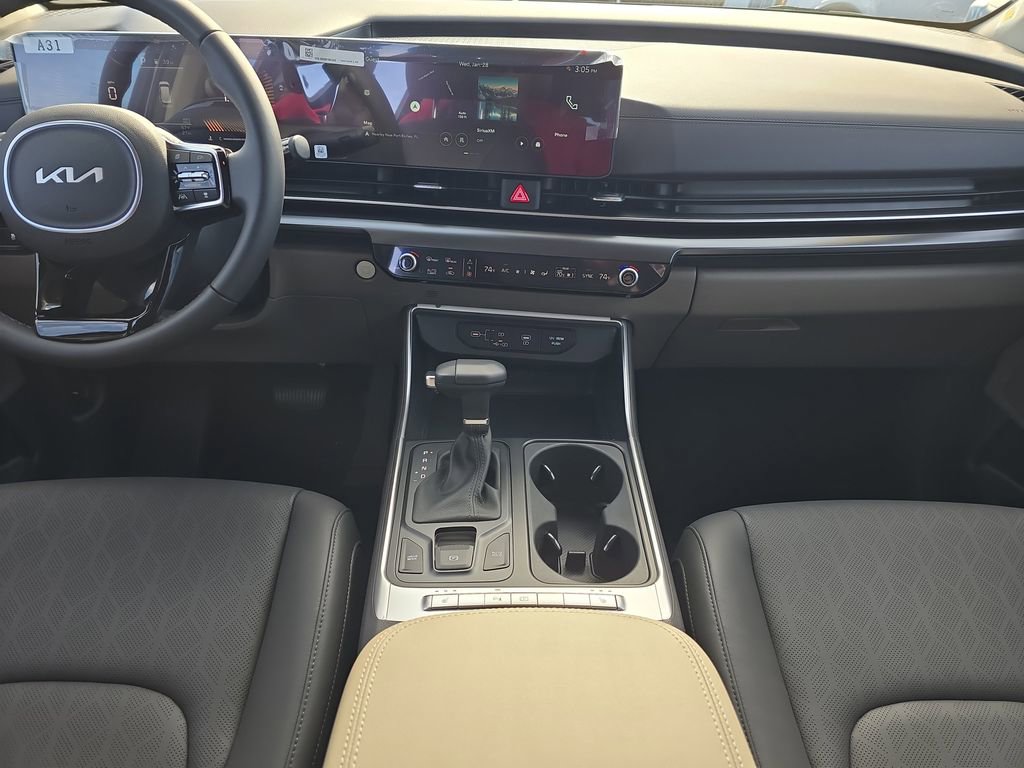 New 2026 Kia Carnival FWD image 14