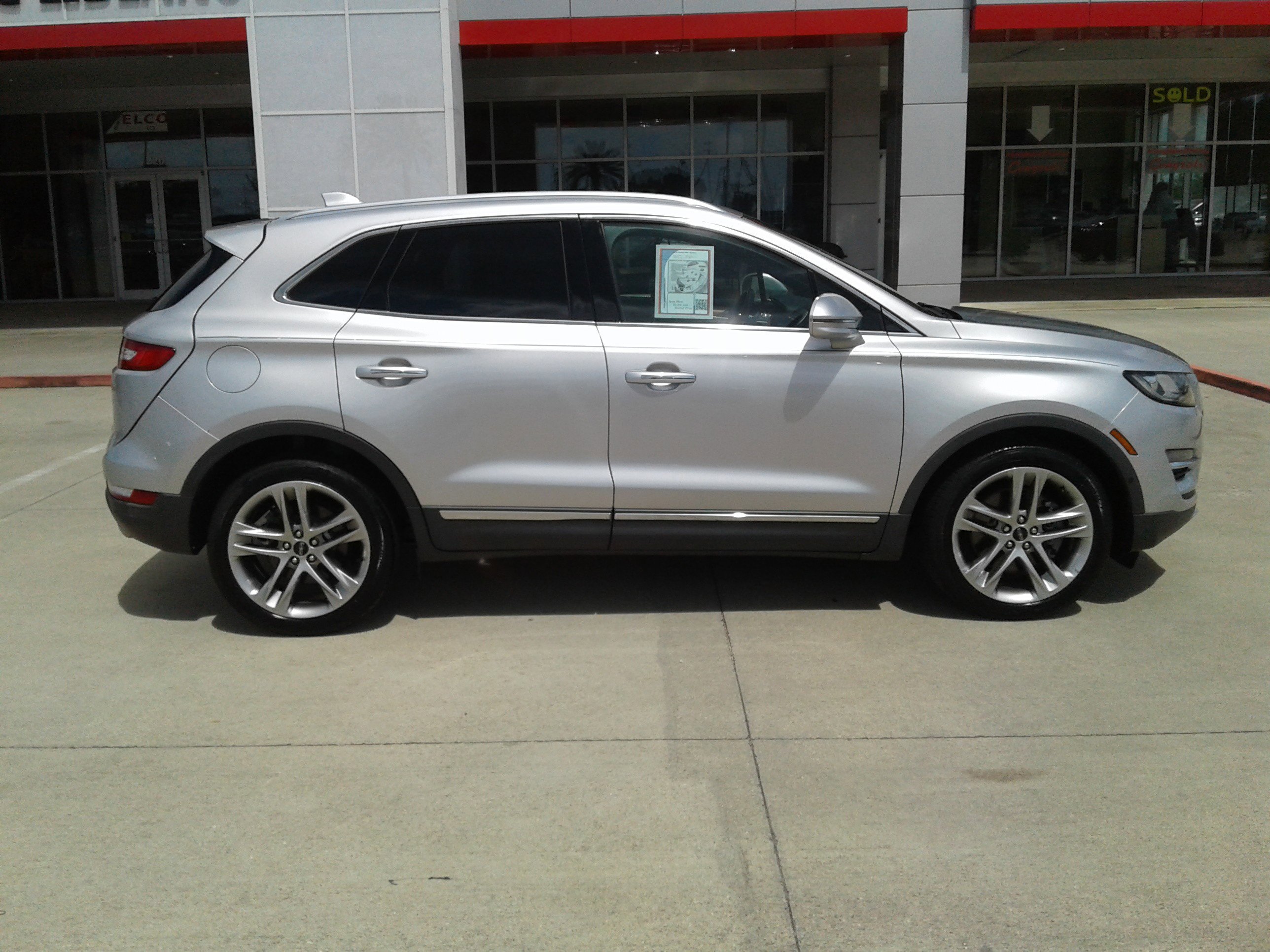 Used 2019 Lincoln MKC Reserve image 8