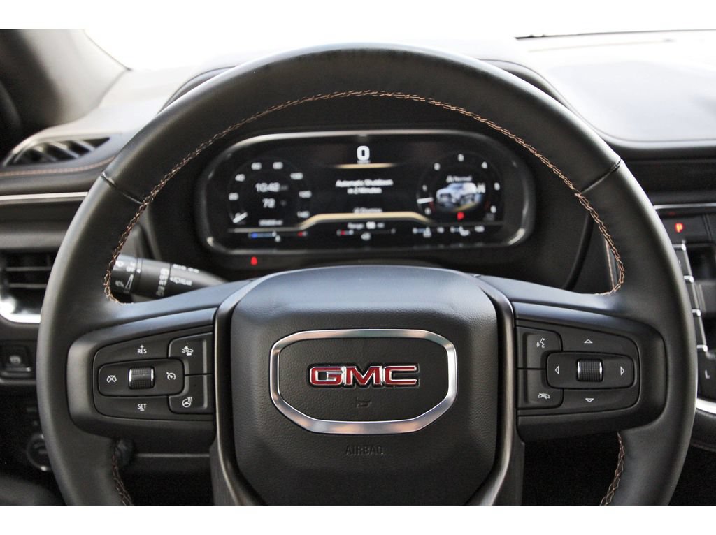 Used 2024 GMC Yukon AT4 w/ AT4 Premium Package AWD/4WD image 17