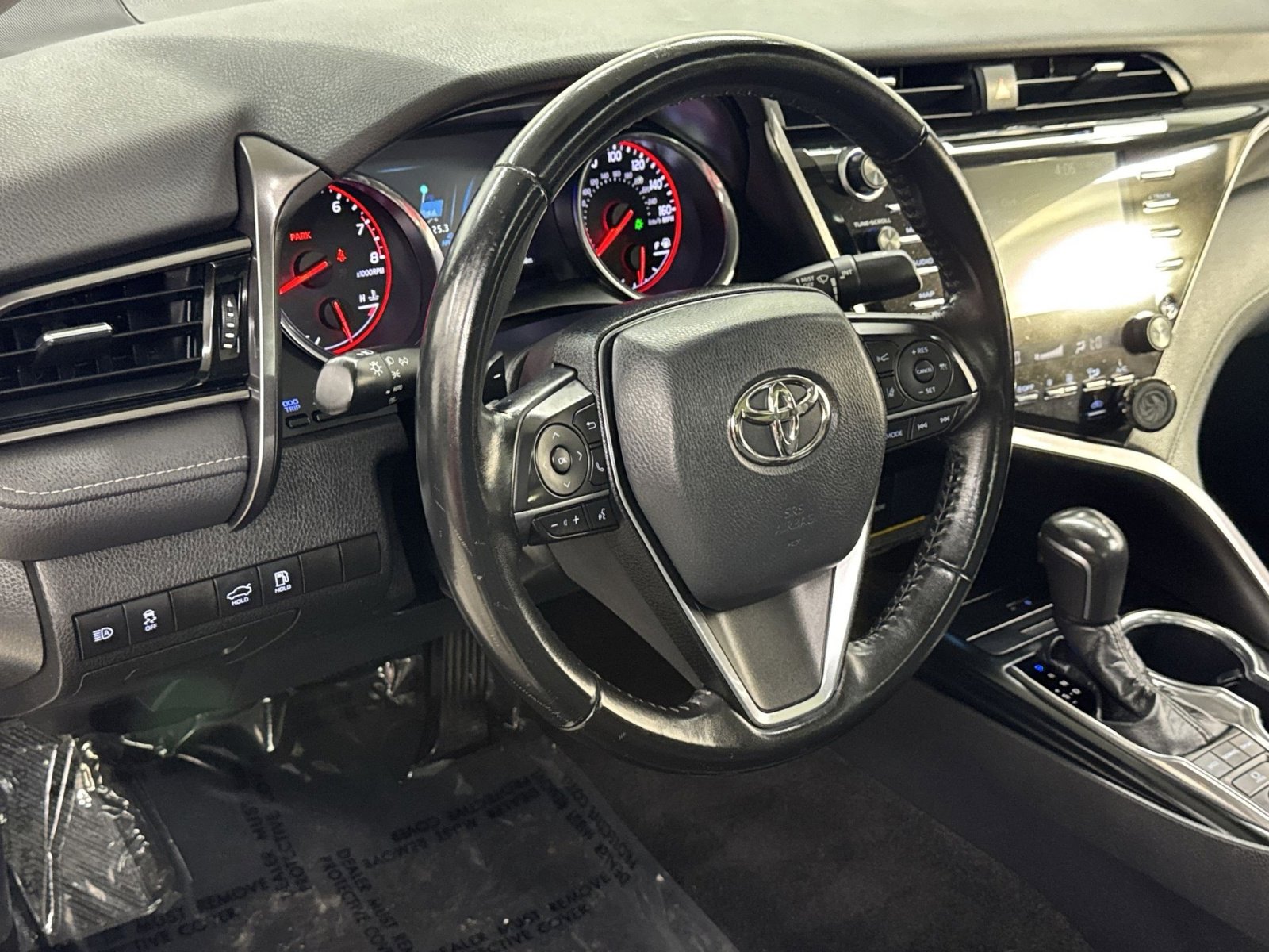 Used 2020 Toyota Camry XSE image 7