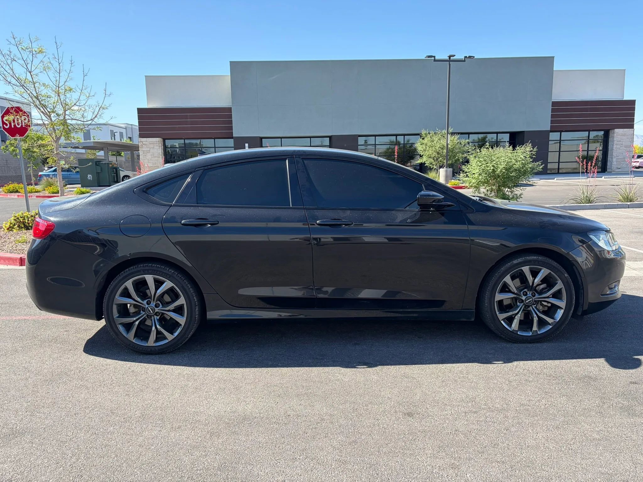 Used 2015 Chrysler 200 S w/ Navigation & Sound Group I image 4