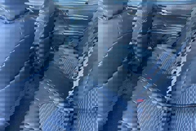 Used 2024 Toyota Camry SE image 14