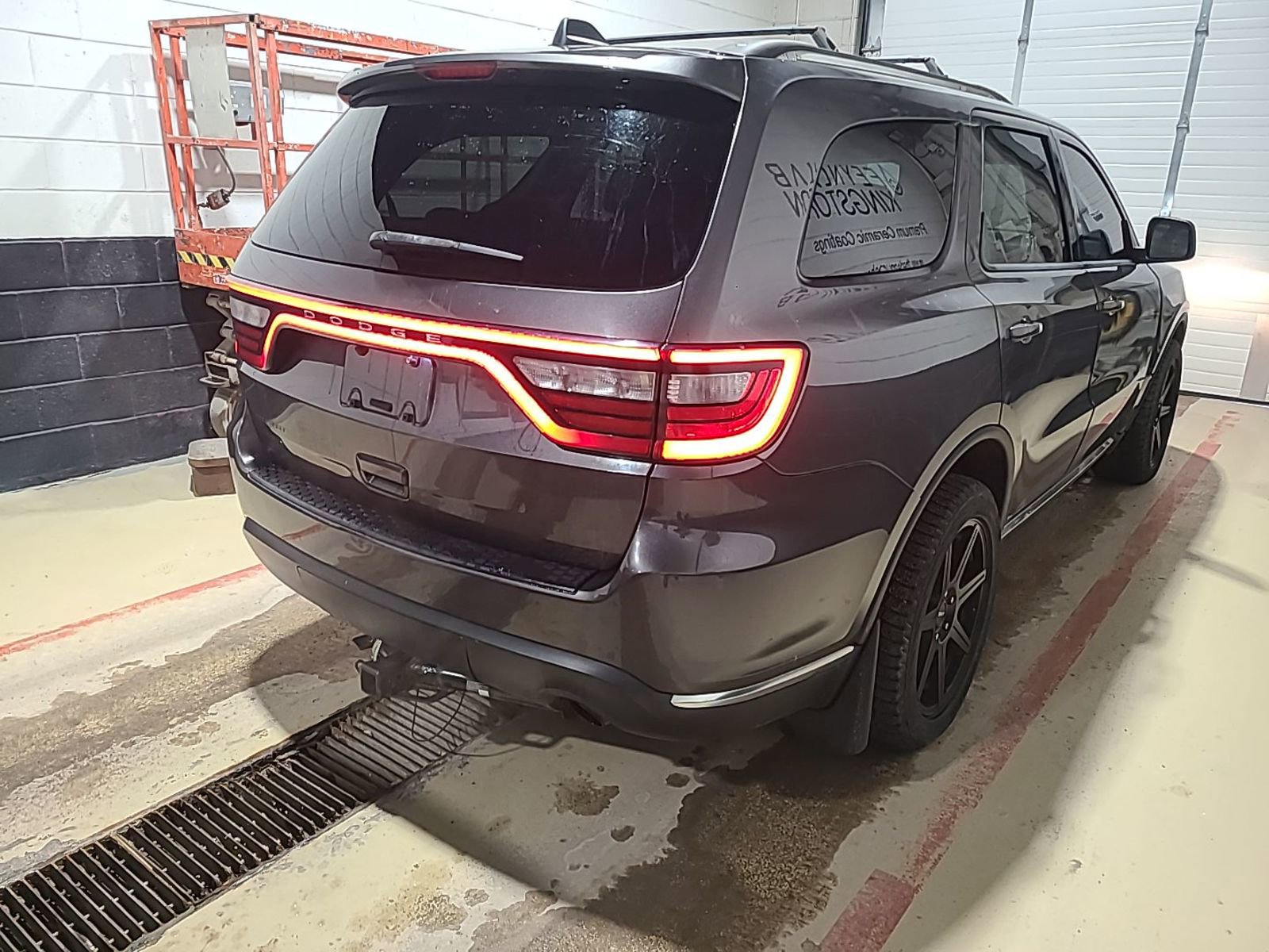 Used 2014 Dodge Durango SXT image 3