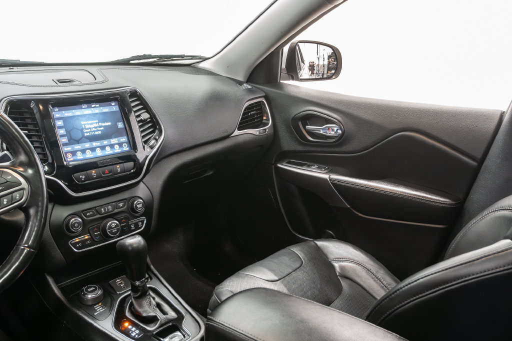 Used 2021 Jeep Cherokee Limited AWD/4WD image 12