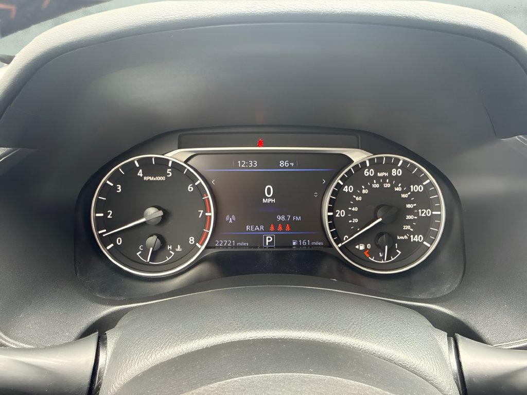 Used 2023 Nissan Altima 2.5 SR FWD image 16
