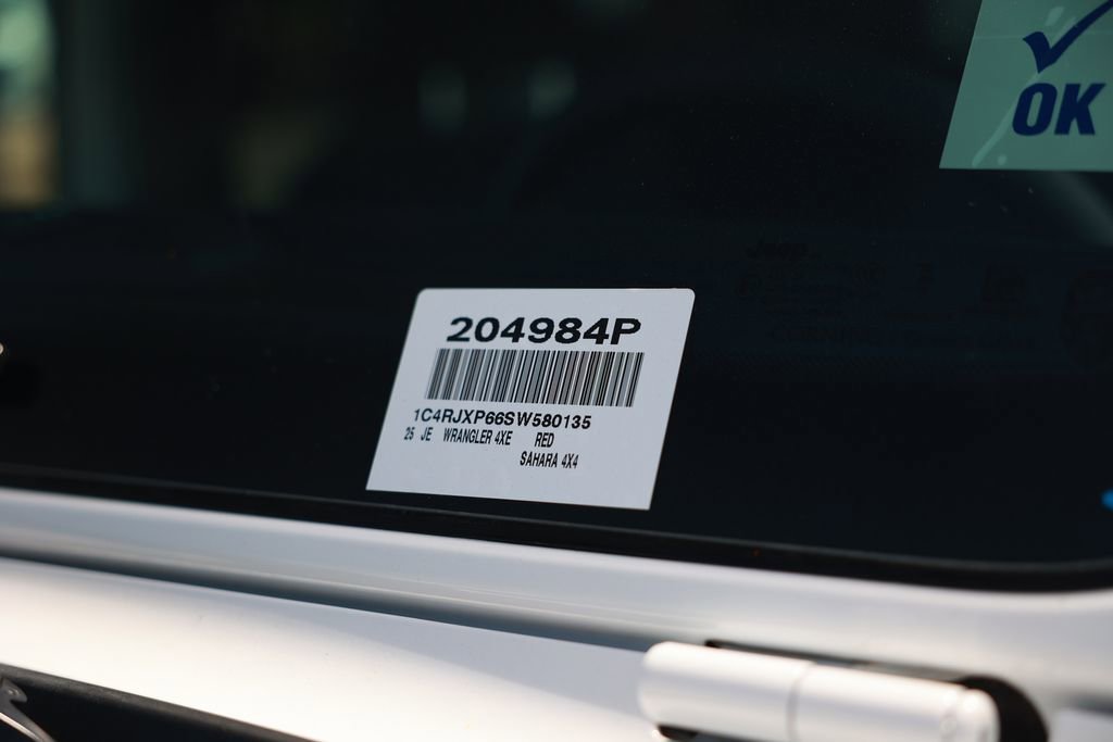 Used 2025 Jeep Wrangler Unlimited Sahara w/ Safety Group image 40