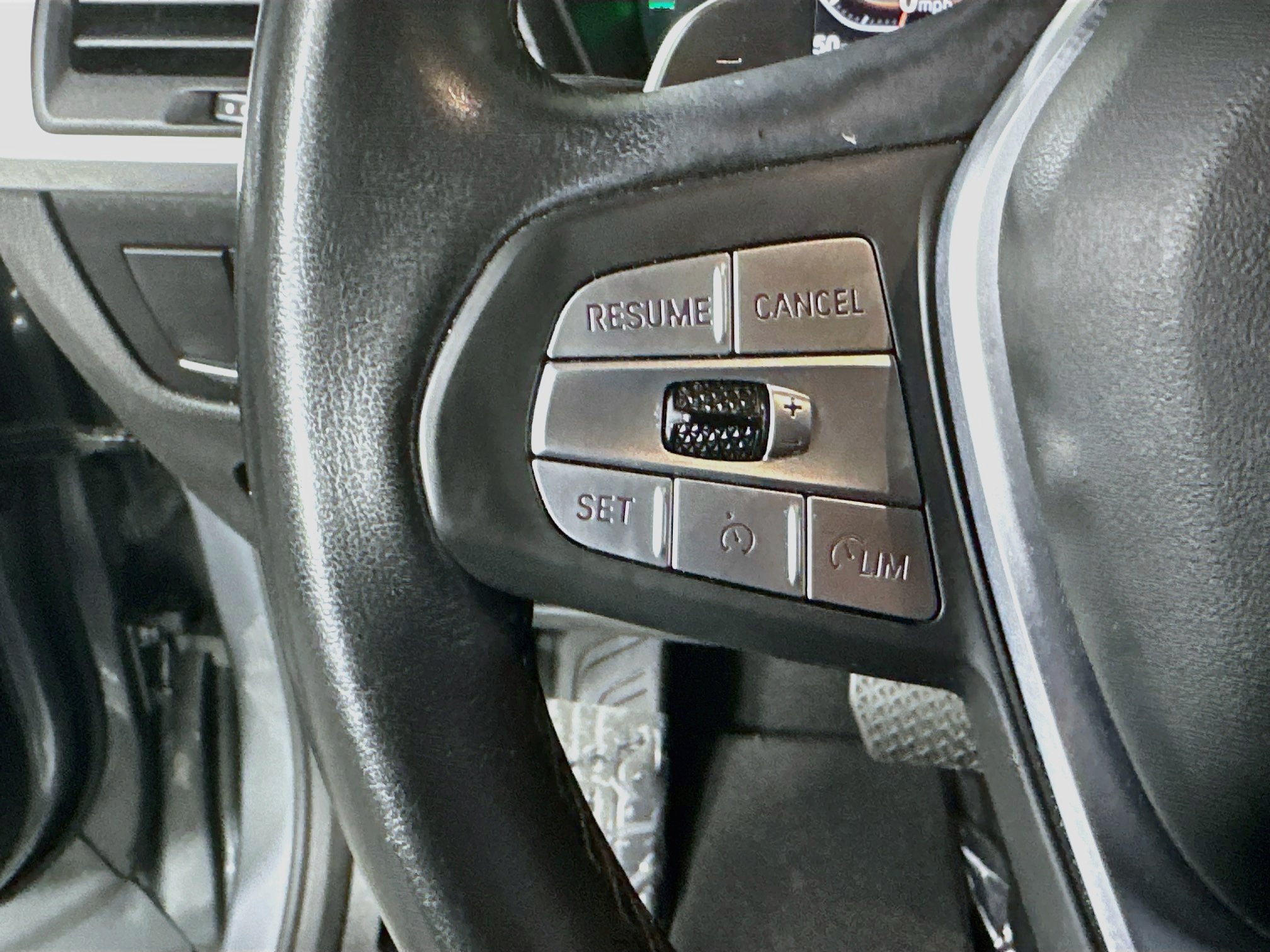 Used 2024 BMW X3 sDrive30i w/ Convenience Package RWD image 16