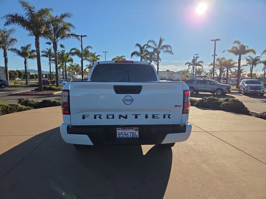 Used 2023 Nissan Frontier SV image 4