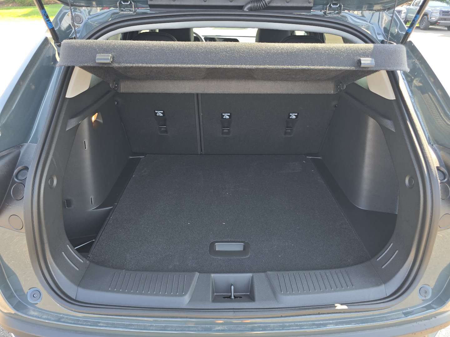 New 2026 Chevrolet Trax LT FWD image 9