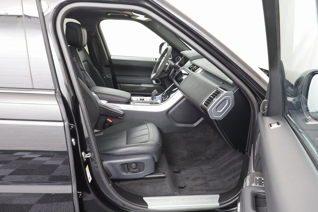 Used 2021 Land Rover Range Rover Sport HST image 21