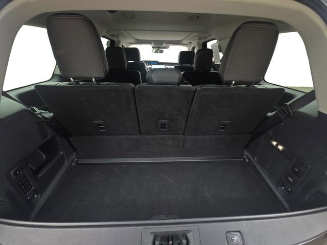 Used 2025 Ford Expedition Platinum AWD/4WD image 12