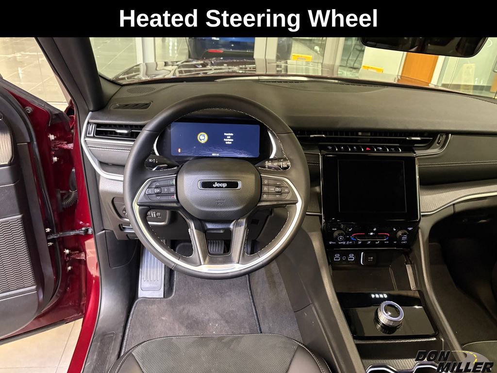 New 2025 Jeep Grand Cherokee L Laredo image 10