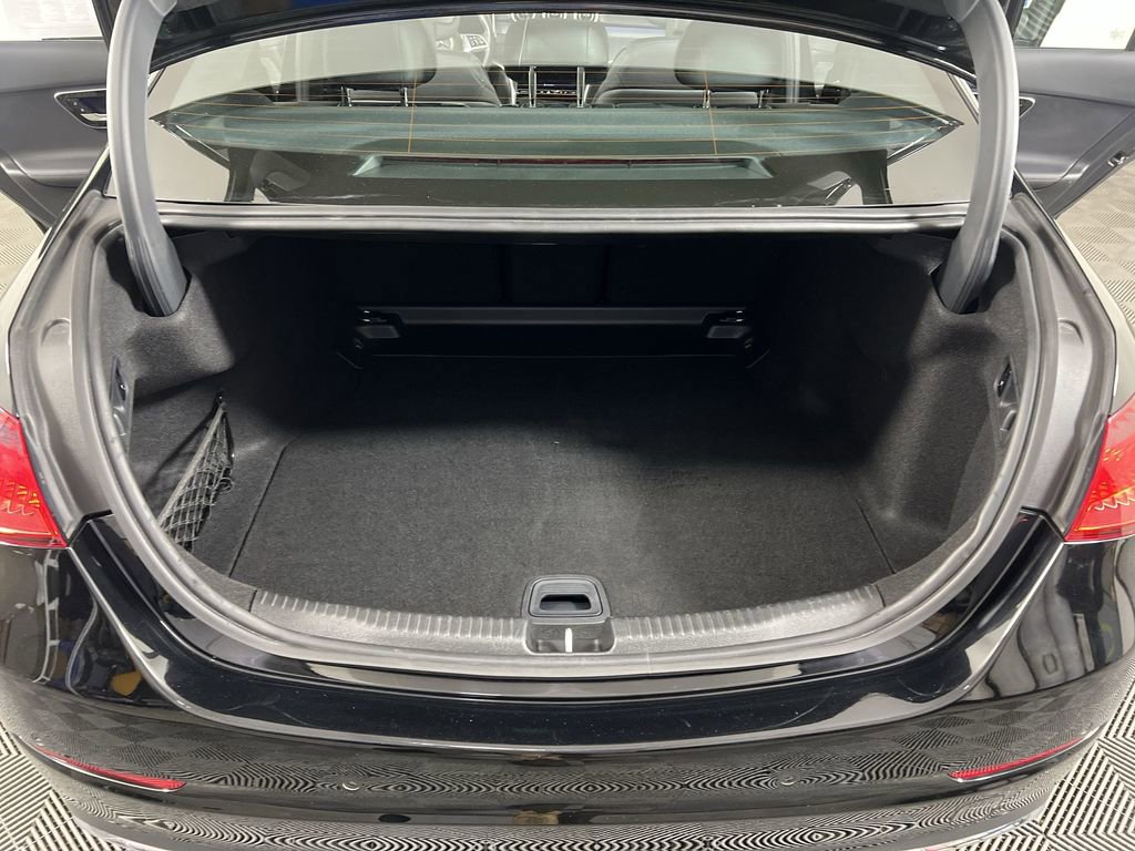 Used 2025 Mercedes-Benz C 300 4MATIC Sedan image 25