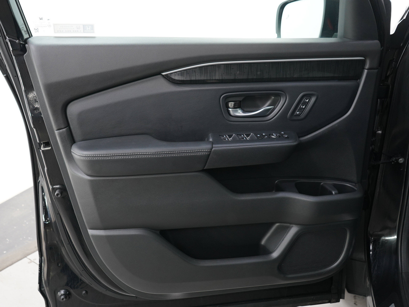 Used 2024 Honda Pilot Elite image 23