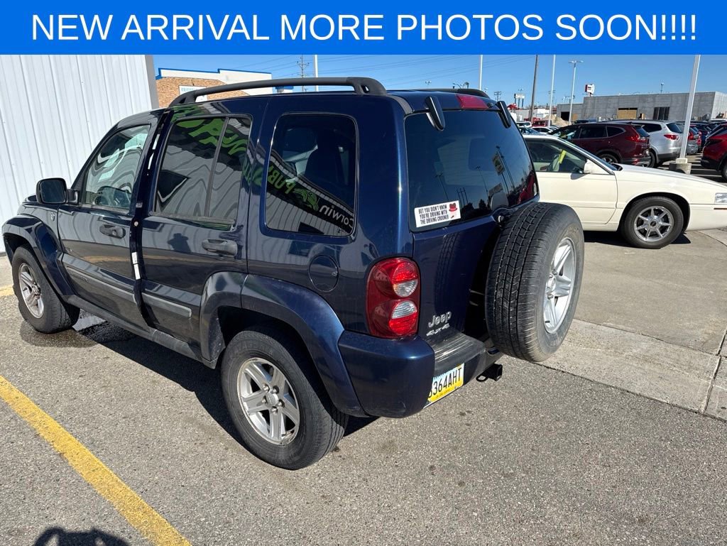 Used 2007 Jeep Liberty Sport AWD/4WD image 6