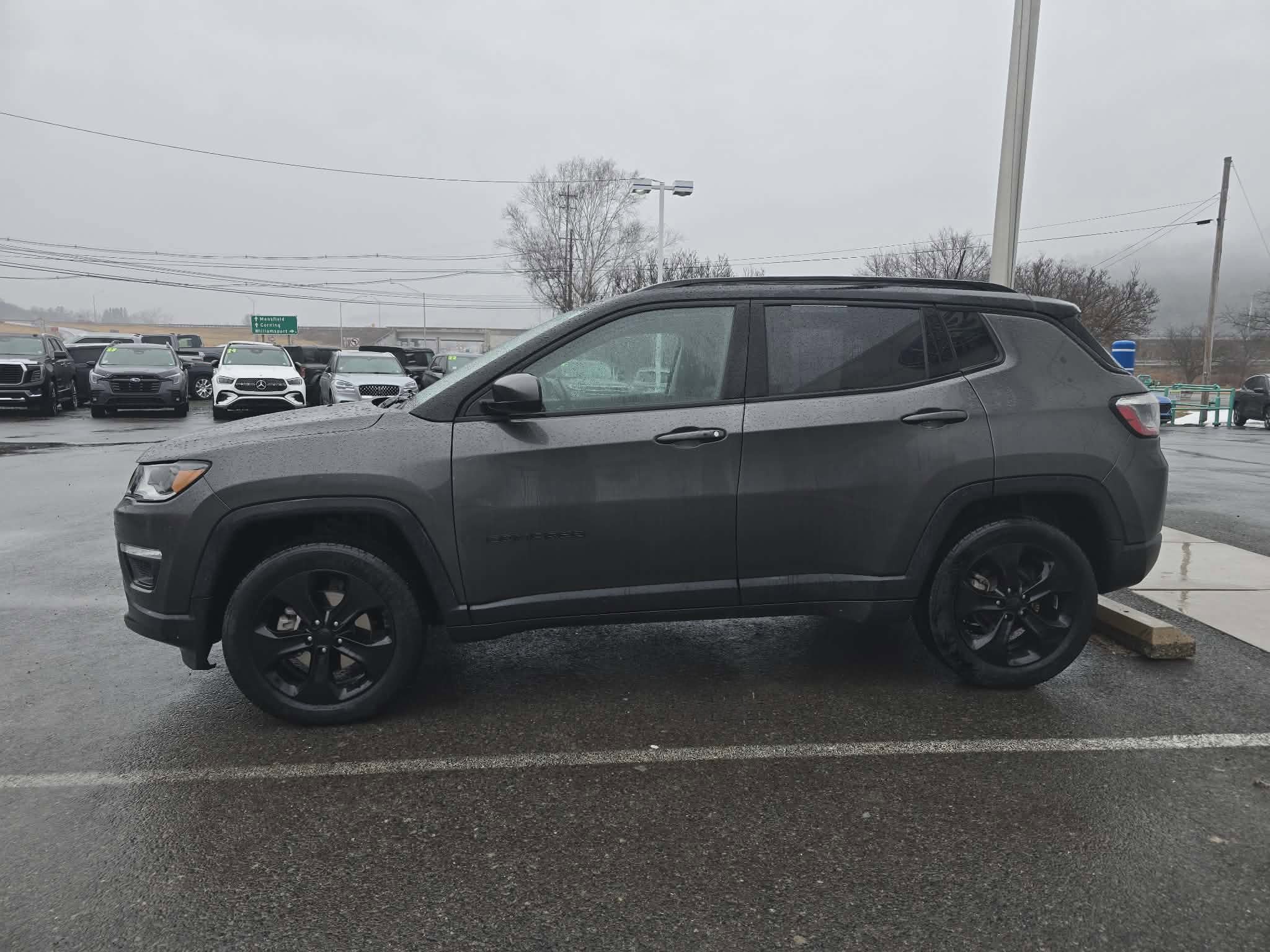Used 2020 Jeep Compass Latitude image 6