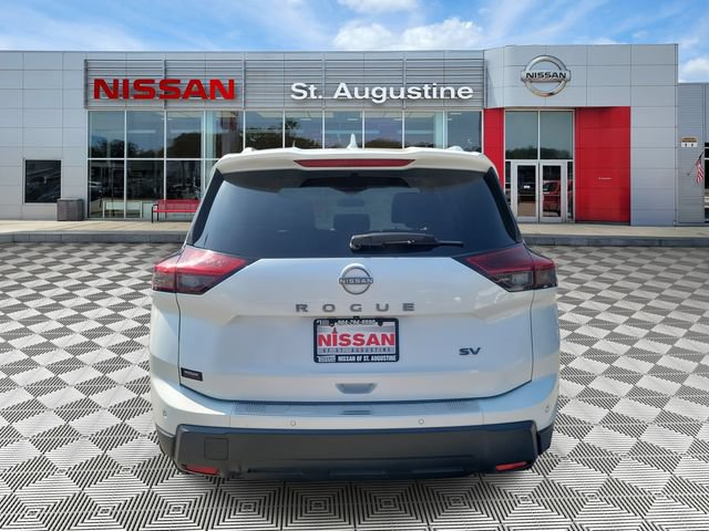 Certified 2024 Nissan Rogue SV w/ SV Premium Package FWD image 3