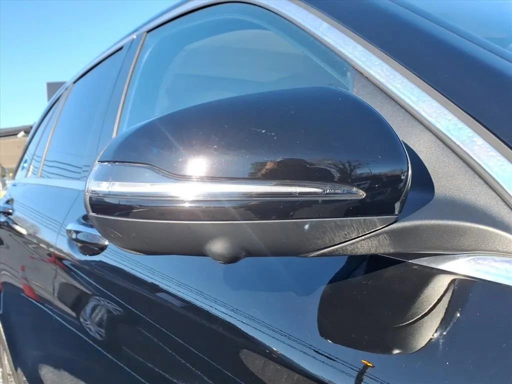 Used 2022 Mercedes-Benz GLC 300 4MATIC image 10