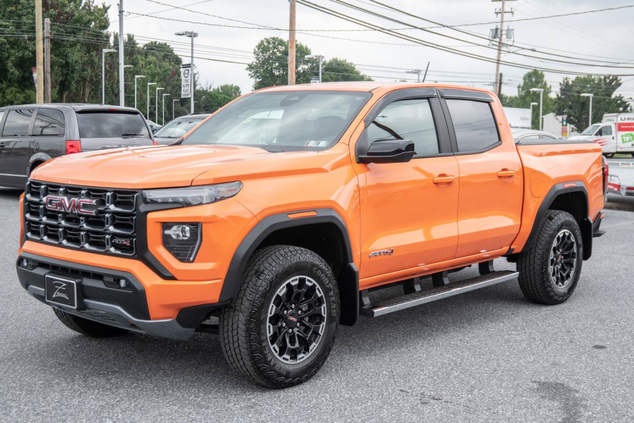 Used 2026 GMC Canyon AT4 w/ AT4 Premium Package AWD/4WD image 9