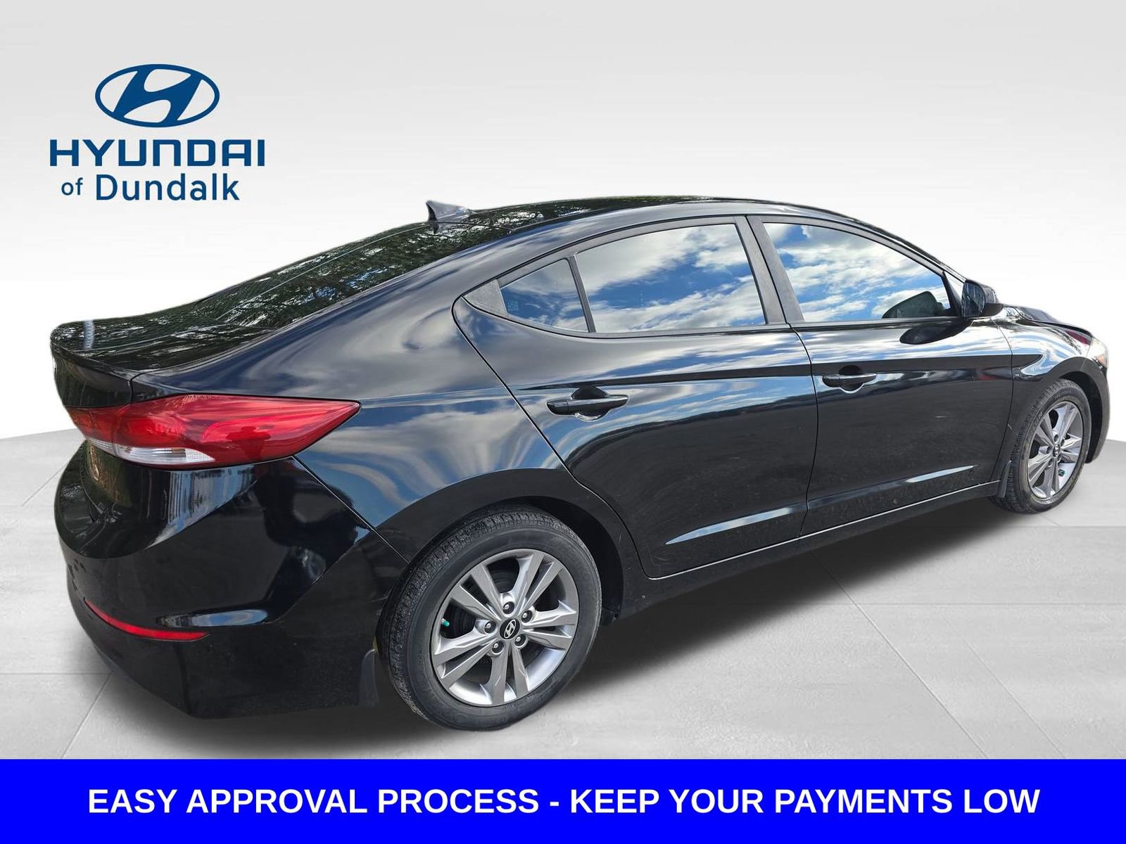 Used 2017 Hyundai Elantra Value Edition FWD image 2