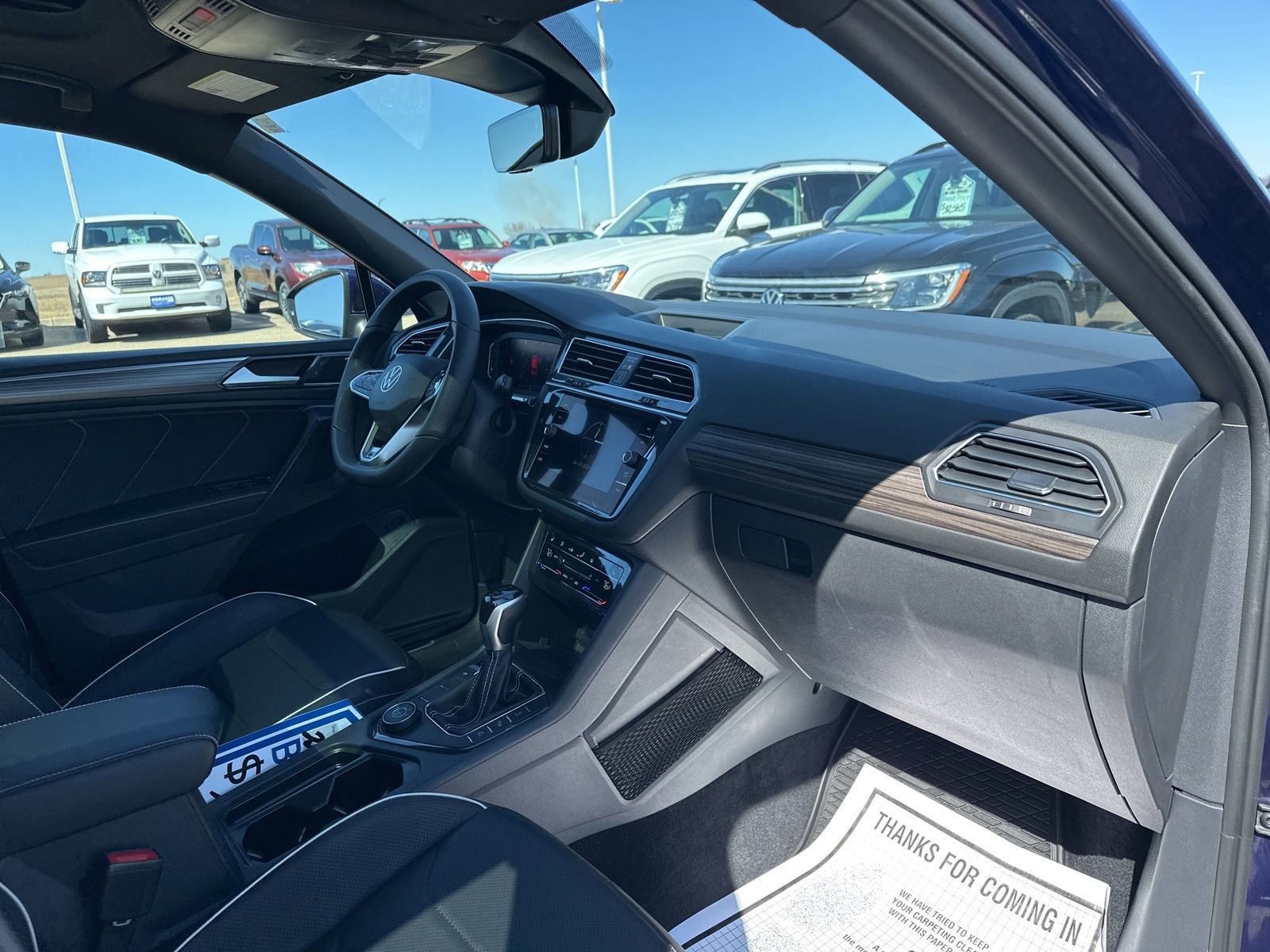 Certified 2022 Volkswagen Tiguan SEL R-Line image 41