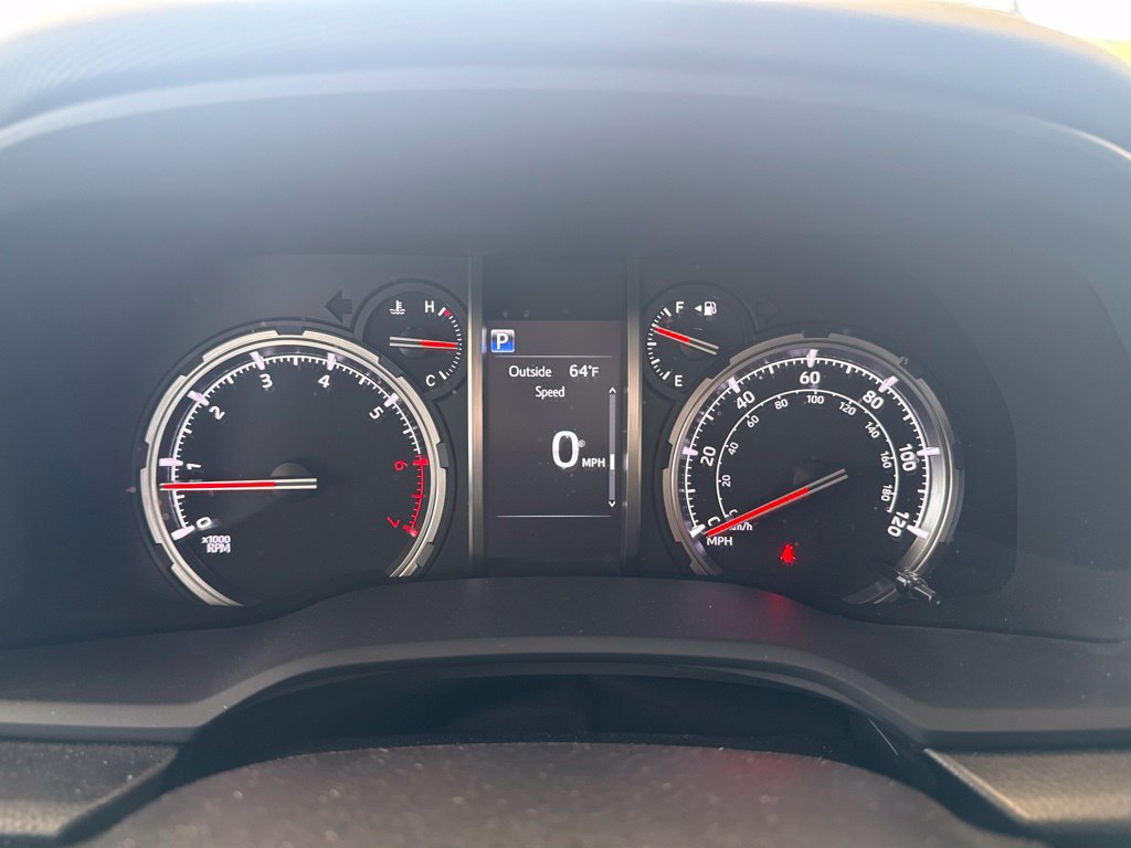 Used 2021 Toyota 4Runner Venture w/ Moonroof Package AWD/4WD image 19