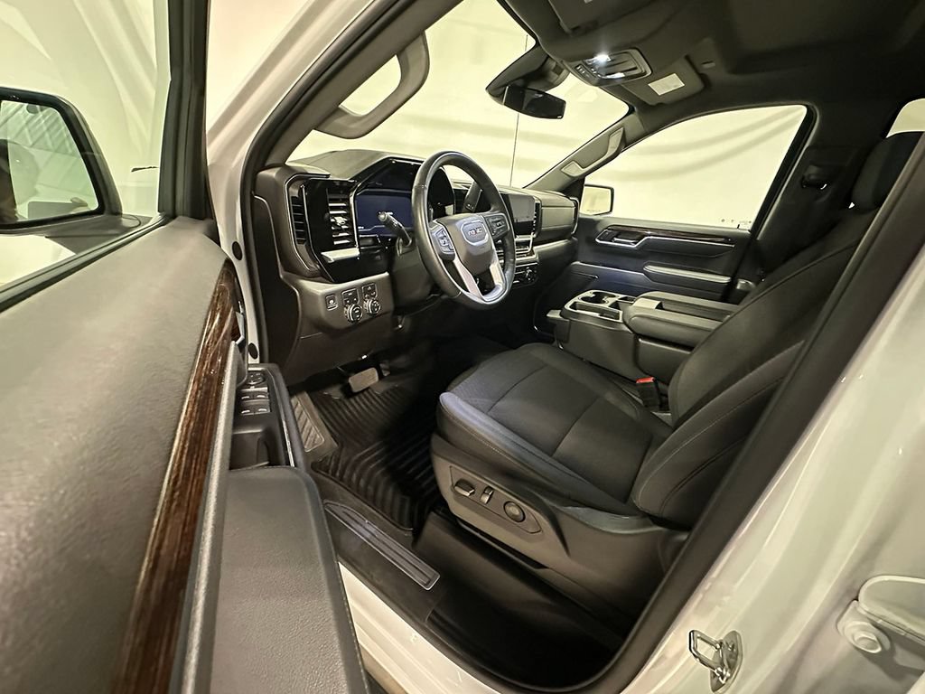 Used 2025 GMC Sierra 1500 Elevation AWD/4WD image 21