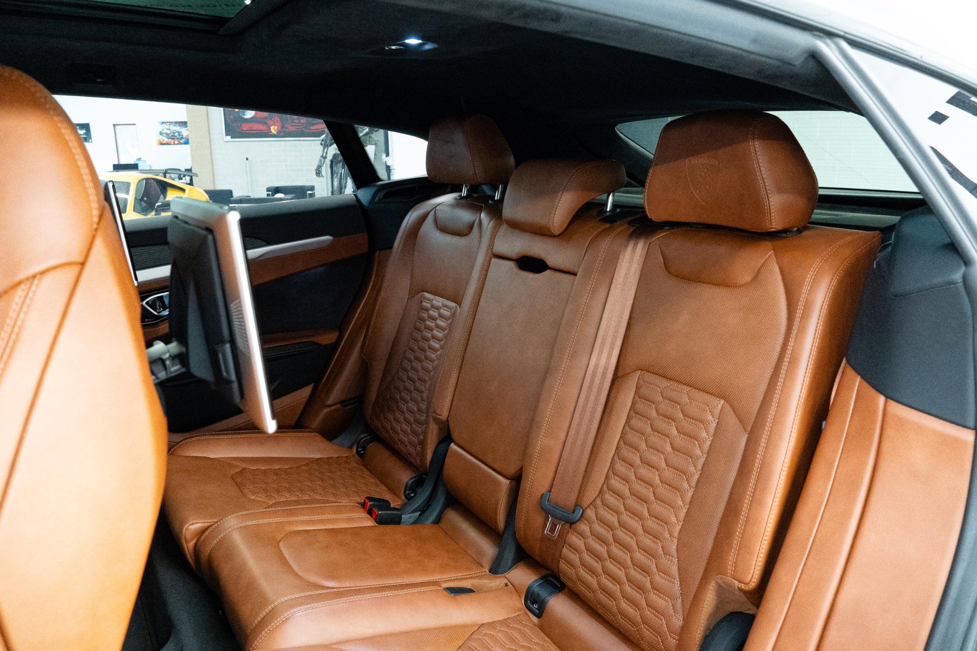 Used 2019 Lamborghini Urus image 22